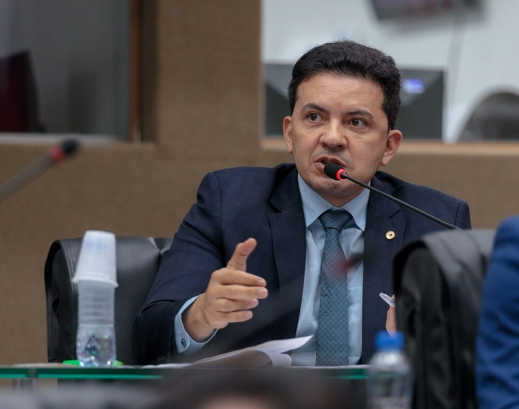 ALEAM Projetos de Lei do deputado Delegado Péricles que beneficiam à