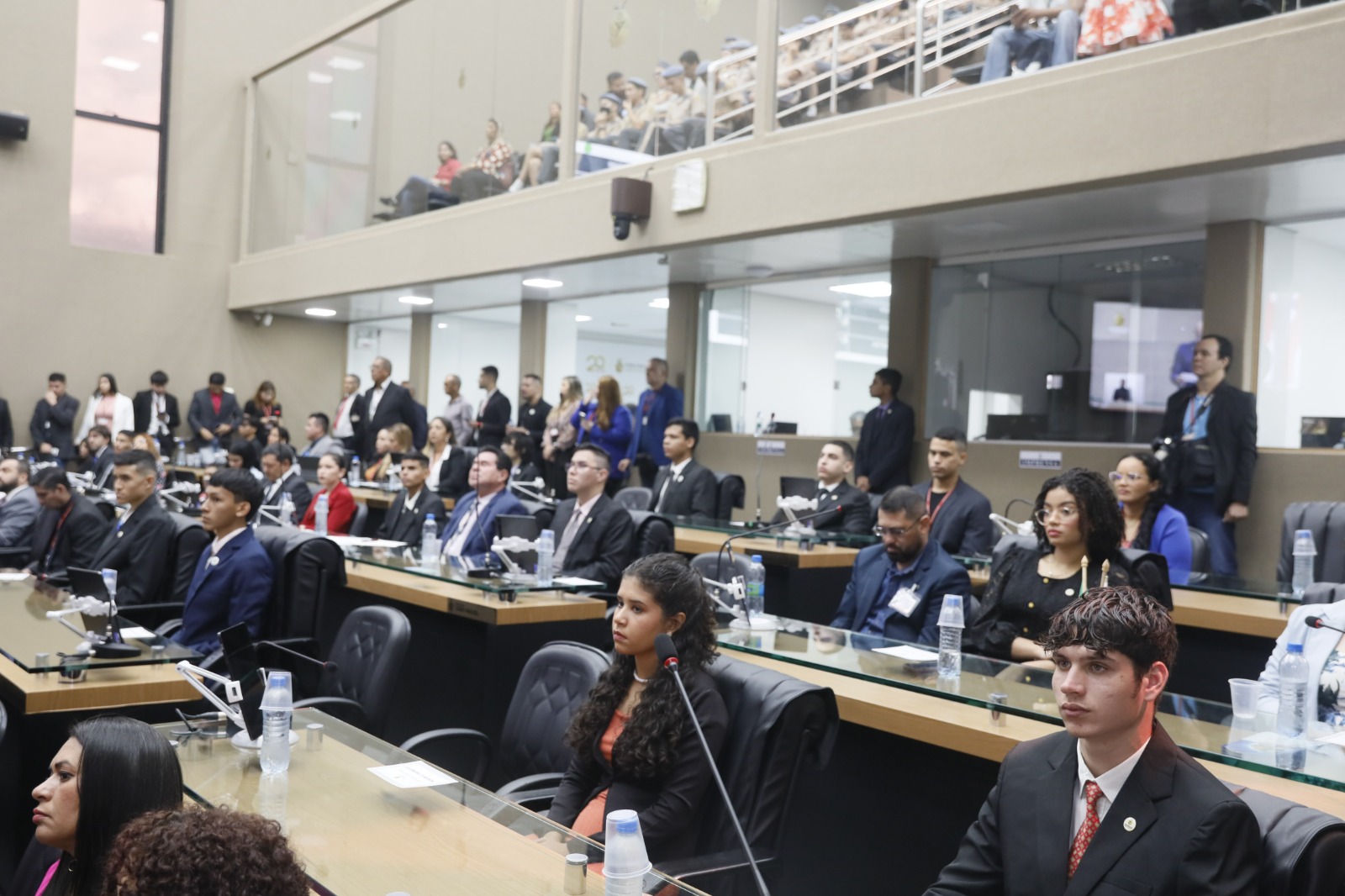 ALEAM - Assembleia Legislativa empossa deputados jovens da 15ª edição do  programa Parlamento Jovem