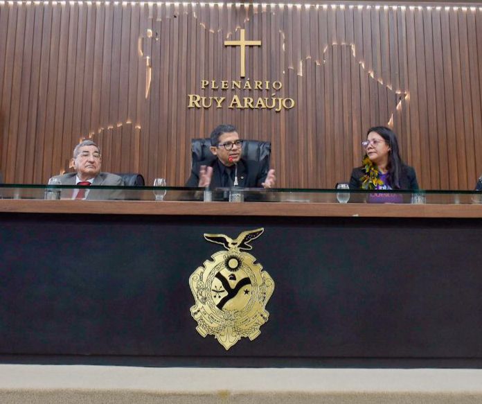 Parlamentares da Assembleia Legislativa destacam representatividade da obra de Marcio Souza e lamentam sua partida Foto Mauro Smith